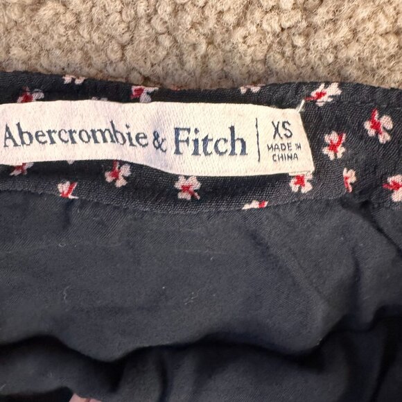2/$18 SALE! Abercrombie & Fitch Skirt Women XS Black Floral Midi Skirt Tulip Hem - Picture 3 of 7